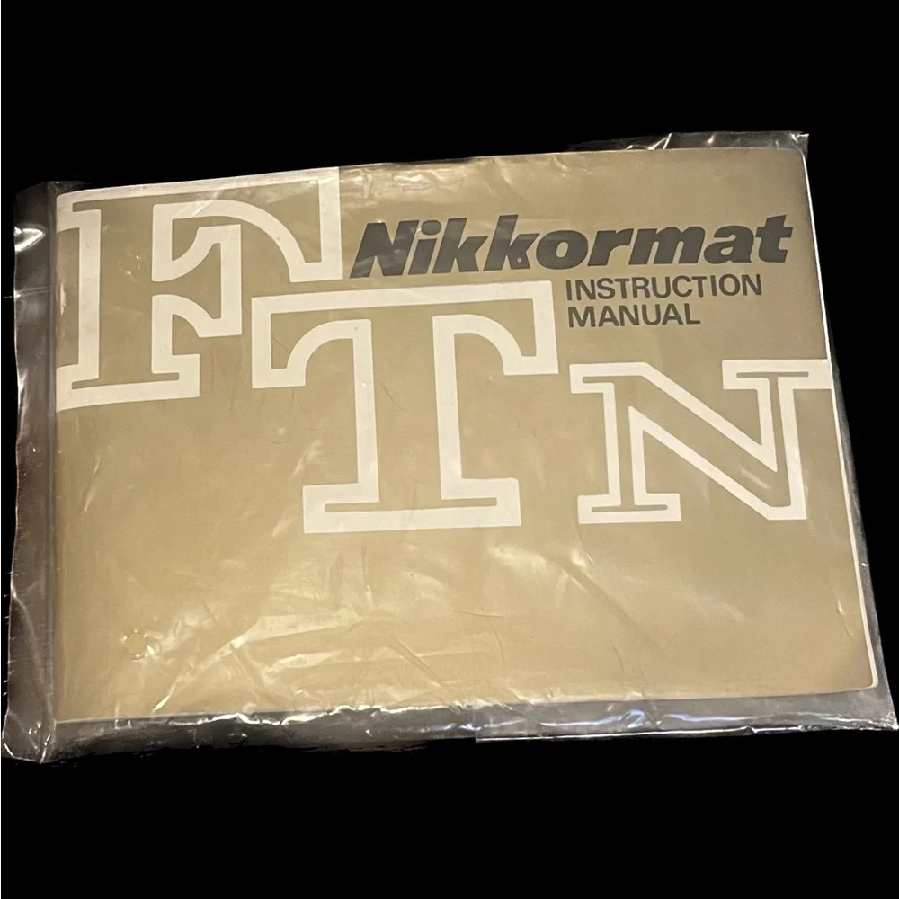 Full Set of Vintage antique Nikon Nikkormat SLR 35 MM Camera and leather bag - Picture 7 of 15